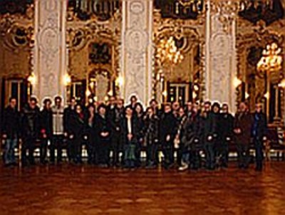 Neue Eindr�cke zum Thema Weihnachtsmarkt sammelte MdL Guttenberger gemeinsam mit Staatsminister Brunner und Staatssekret�r Bernd Sibler beim Romantischen Weihnachtsmarkt auf Schloss Thurn und Taxis auf Einladung des Regensburger MdL Franz Rieger. Eine wirklich beeinddruckende Atmosph�re mit traditionellen und nicht allt�glichen St�nden, Kulturvom Feinsten und viel Romantik durch Lagerfeuer, Kulisse u.v.m, schw�rmt Guttenberger.
