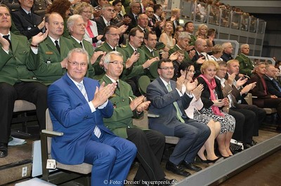 Staatsminister Joachim Herrmann, Landespolizeipr�sident Wilhelm Schmidbauer, MdL Dr. Florian Herrmann, Frau Herrmann, MdL Petra Guttenberger, MdL Michael Br�ckner, MdL Volker Bauer (v.l.n.r.)