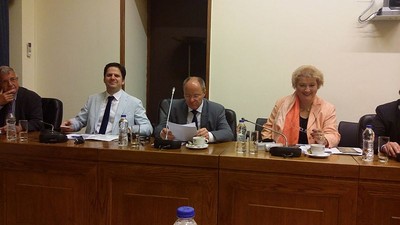 Gespr�che im Griechischen Parlament f�hrten Oberst a.D. Wolfgang Herbst, stellv. Landesvorsitzender der AUP, Alfred-Alexander Gassner, Bay. Staatsministerium des Innern / Europapolitik, Alexander K�nig, MdL und Petra Guttenberger, MdL, stellv. Vorsitzende des Ausschusses f�r Verfassung, Recht und Parlamentsfragen