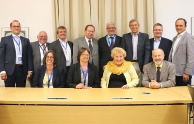 CSU Arbeitskreis Verfassung, Recht und Parlamentsfragen: offenes Gespr�ch mit den Vertretern der drei Rechtsanwaltskammern M�nchen - N�rnberg - Bamberg �ber Breitbandausbau uvm., hier: im Bayerischen Landtag.
Foto: Kerstin Netz
