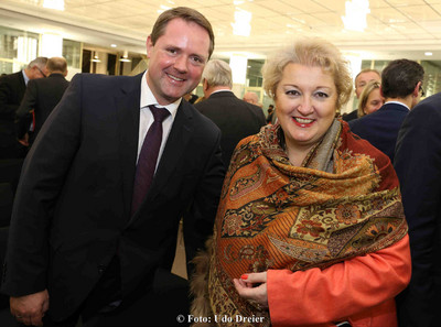 B�rgermeister Bernd Obst, Cadolzburg, mit MdL Petra Guttenberger
