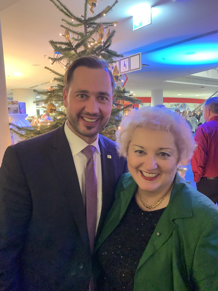 "BR-Sternstunden-Gala 2019" - Auch der Landtagsabgeordnete Jochen Kohler und Petra Guttenberger unterstützen alljährlich diese wichtige Veranstaltung.
Hier: Frankenhalle Nürnberg - Foto: bayernpress