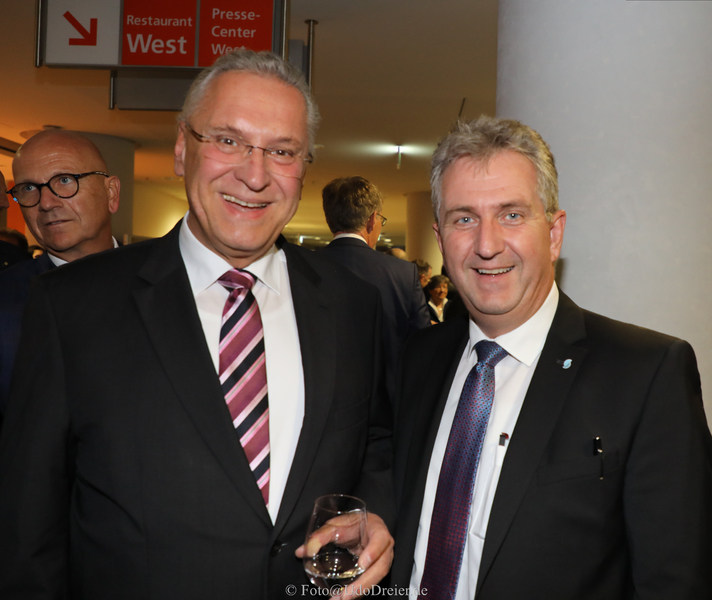 Staatsempfang anlässlich des 20-jährigen Jubiläums KOMMUNALE mit Innenminister Joachim Herrmann und Steins Bürgermeister Kurt Krömer.
Hier: Messezentrum Nürnberg - Foto: Udo Dreier