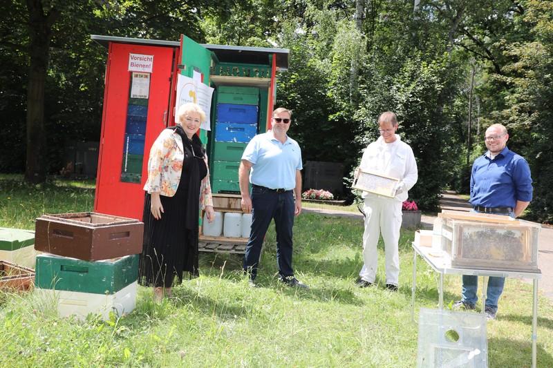 Weitere Impressionen von der Bienenwiese auf dem Fürther Friedhof.
Foto: @Udo Dreier