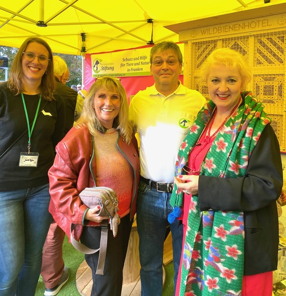 Ein herbstliches Highlight - der Fürther Apfelmarkt. Gerne habe ich am Stand der Günther-Pfann-Stiftung mitgewirkt! 
Foto: privat