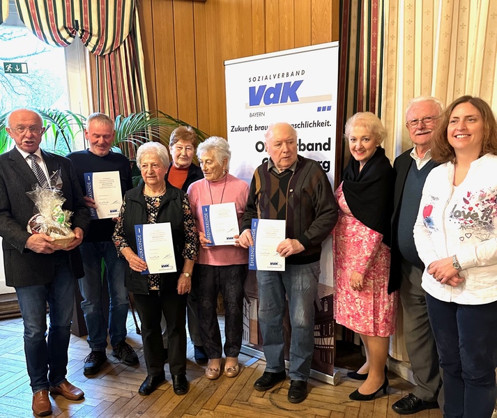 VdK Ortsverband Cadolzburg: Gerne habe ich die Ehrung verdienter Mitglieder unterstützt!
Foto: Udo Dreier


