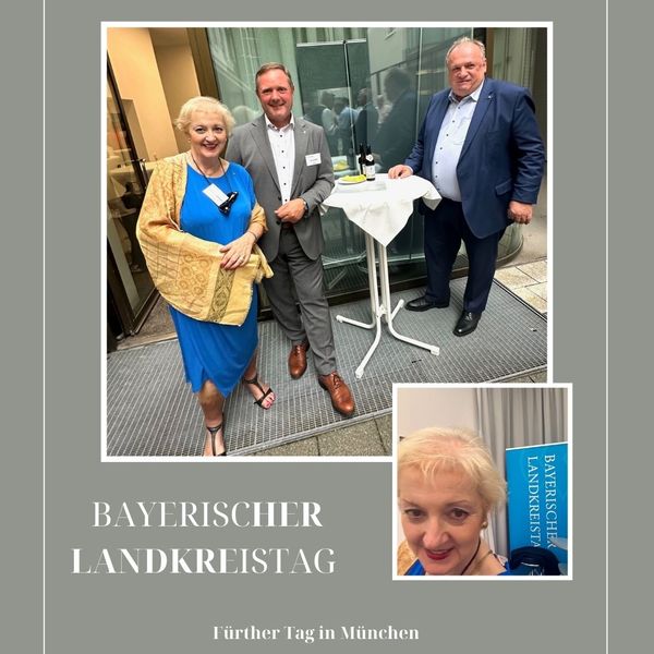 Beste Gespräche beim Bayerischen Landkreistag in München -  Mittelfranken war hervorragend vertreten! Mein politischer Tag begann mit den Azubis aus dem Landratsamt Fürth und endete mit dem Fürther Landrat Bernd Obst. Der JU Kreisvorsitzende aus dem Lkrs. Fürth hat mich auch besucht. (nicht im Bild)
Fotos: privat