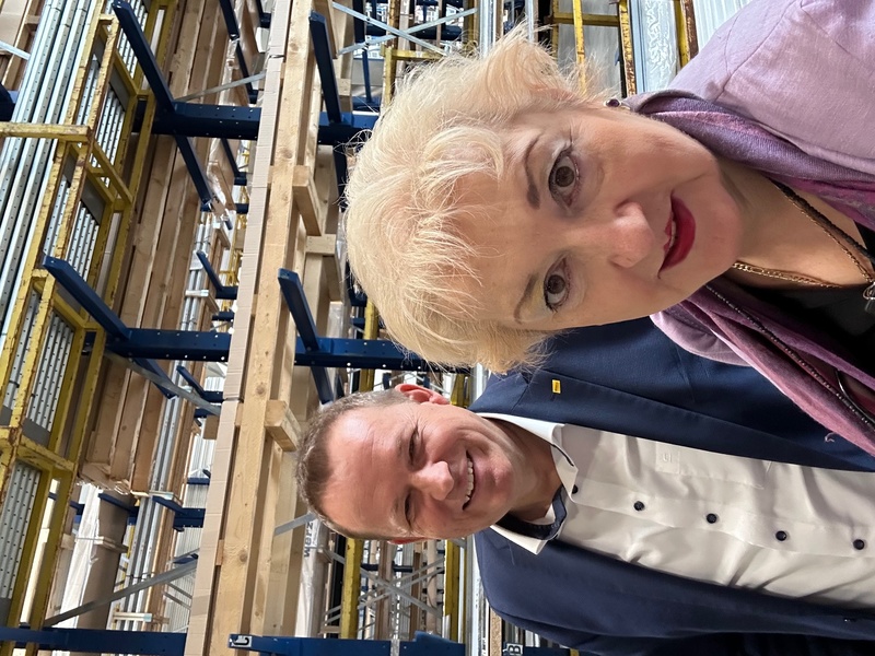 Danke an Herrn Fritz für die interessante Führung durch das Logistikzentrum und die Einblicke.
Foto: P. Guttenberger