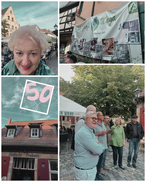50 Jahre Altstadtverein - kaum zu glauben, dass es schon ein 1/2 Jahrhundert ist. Vielseitig ist der Altstadtverein inzwischen aufgestellt und hat für die Altstadt um Waagplatz, Grüner Markt und Gustavstraße vieles auf den Weg gebracht. Mit dem Bauernmarktcafé am Waaglplatz ist ein weiteres Highlight fest installiert worden und seit Beginn gibt es die Waldweihnacht mit Nachtwächter u.v.m. Herzlichen Glückwunsch und weiterhin viel Glück und Erfolg!
Fotos: Petra Guttenberger